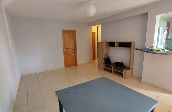Vente Appartement 3 pièces — photo 2