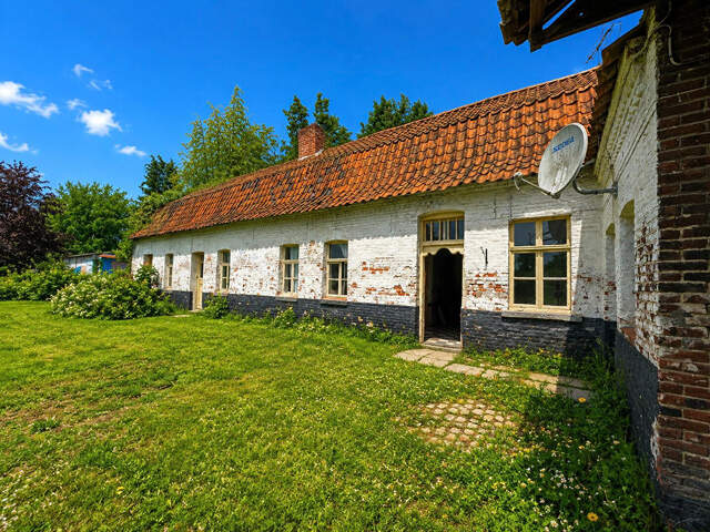 Maison à travaux - Coutiches 187.75 m2 — photo du bien