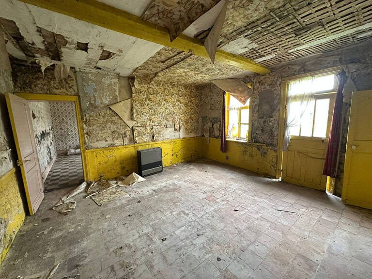 Maison à travaux - Coutiches 187.75 m2 — photo 1