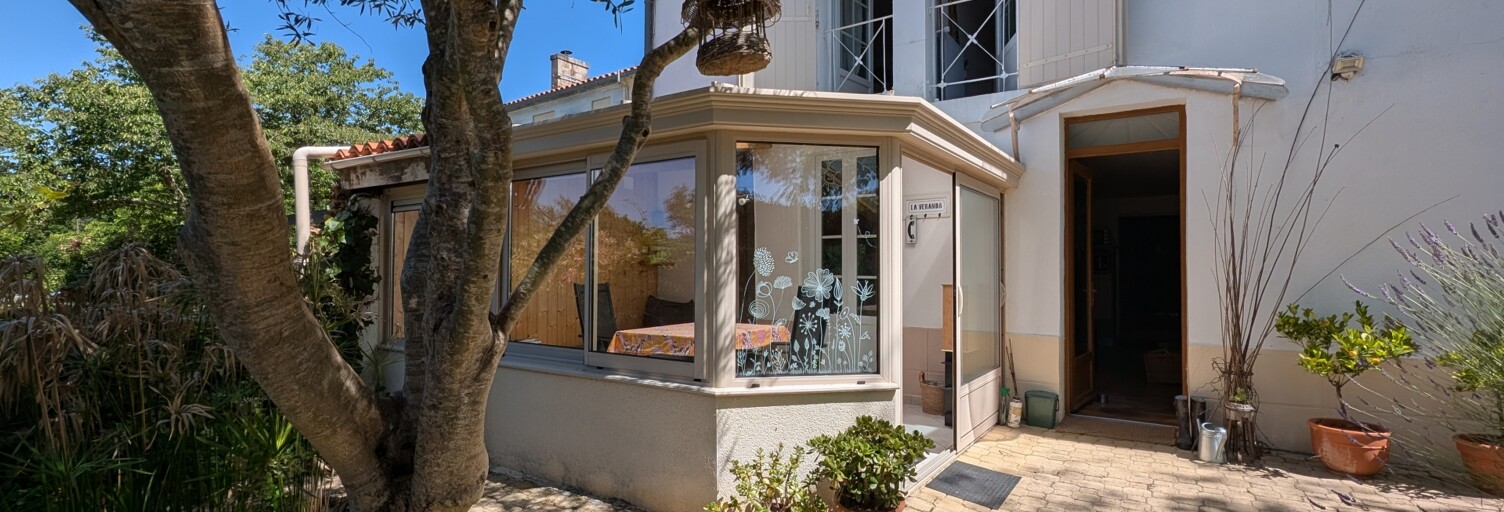 Maison 6 Pièces 147 m² à vendre à Saint-Brice (16100)