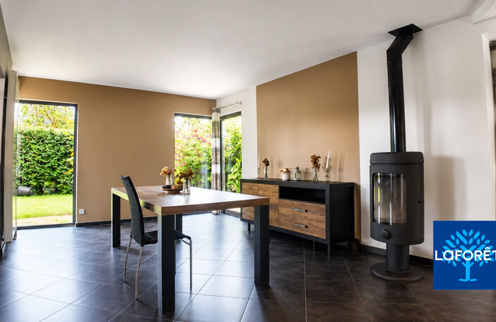Pavillon individuel semi plain-pied de 200 m2   5 chambres   Saultain — photo 3