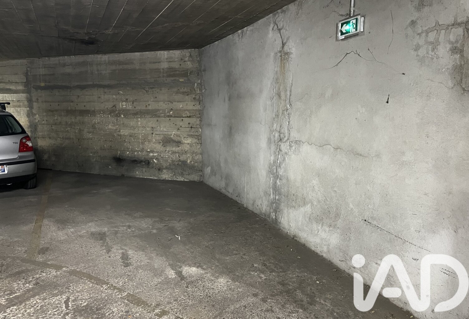 Vente Parking 15 m&sup2; — photo 1