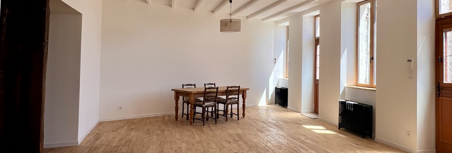 Maison 6 Pièces 332 m² à vendre à Berneuil (16480)
