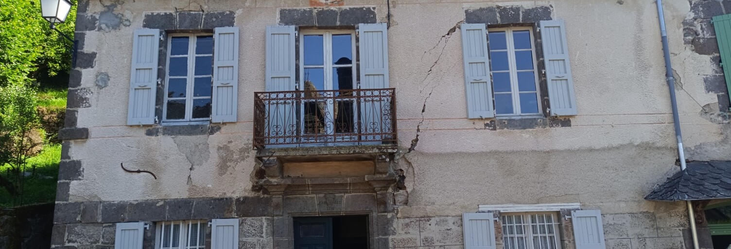 Maison 5 Pièces 100 m² à vendre à Tournemire (15310)