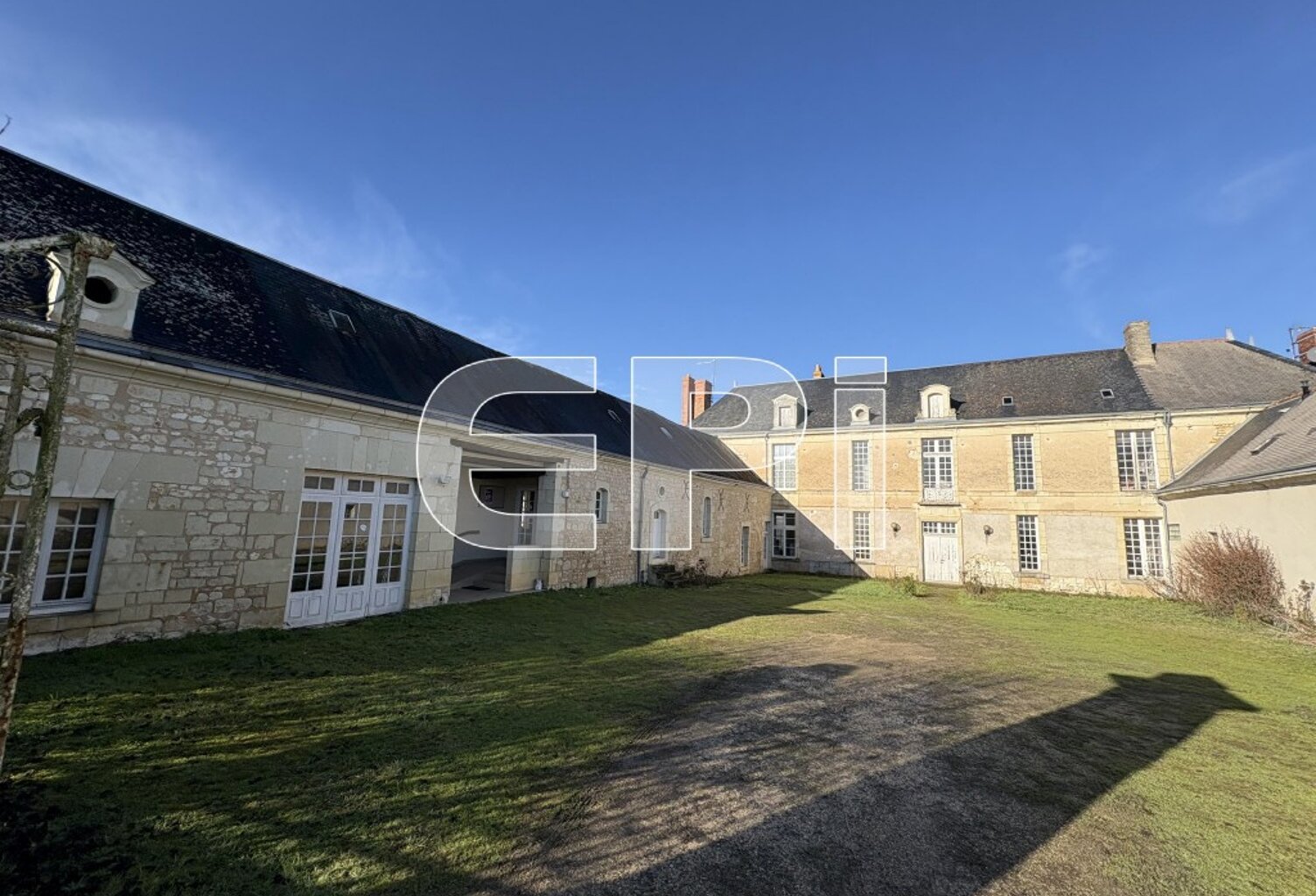 10MN Montreuil Bellay - RARE - Dans le Château de Morton du 18? — photo 1