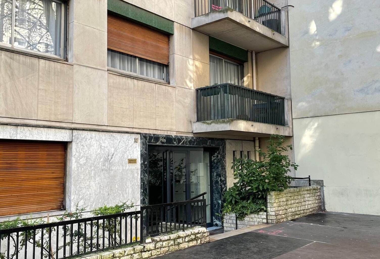 Vente Garage 12 m&sup2; — photo 1