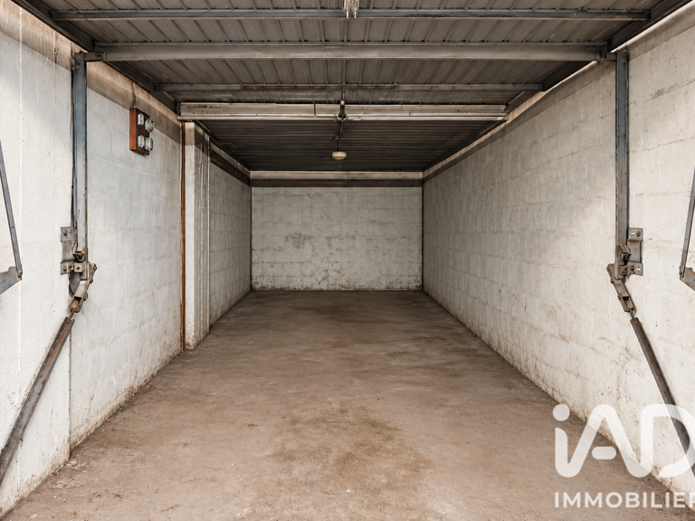 Vente Garage 23 m&sup2; — photo 1