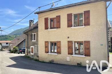 Maison 3 pièces 700 €