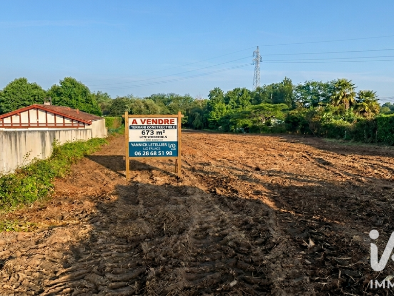 Vente Terrain à bâtir 673 m&sup2; — photo 1