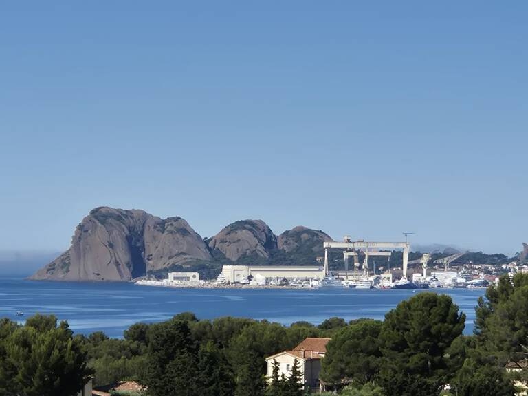 Studio 21 m² + 6m² deTerrasse avec vue mer à La Ciotat — photo 1