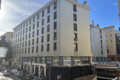 Appartement 3 pièces 820 €