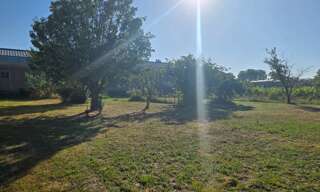 Terrain  605 m² à vendre à Saint-André-de-Cubzac (33240)