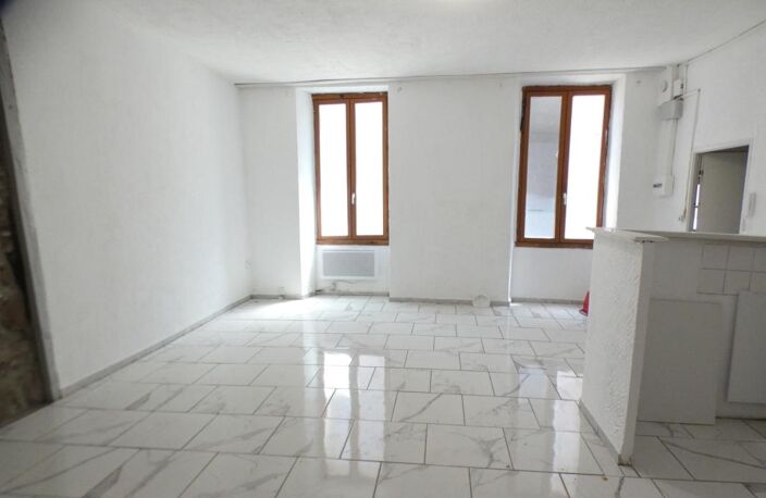 Agde centre ville. Appartement 3 pièces 70 m² — photo 2
