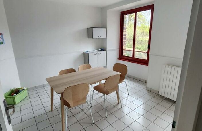 A LOUER – ESPACES DE BUREAUX DANS UN CADRE EXCEPTIONNEL AUX PORTES DE RENNES — photo 5