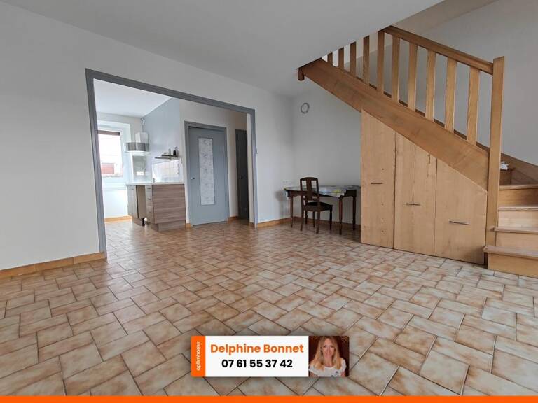 A 20 minutes de Voiron, centre village de St Joseph de Rivière, maison en pierre 4P 85 m2 avec dépendance et cour — photo 1