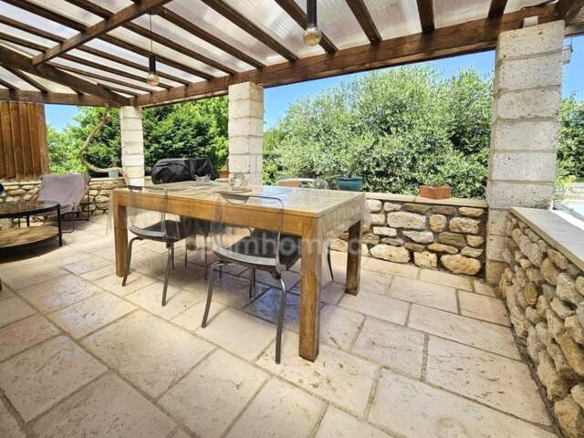 Maison en pierre atypique de 122 m² 3 chambres et 1 bureau – Coup de cœur assuré à MAGNAC SUR TOUVRE (16) — photo du bien