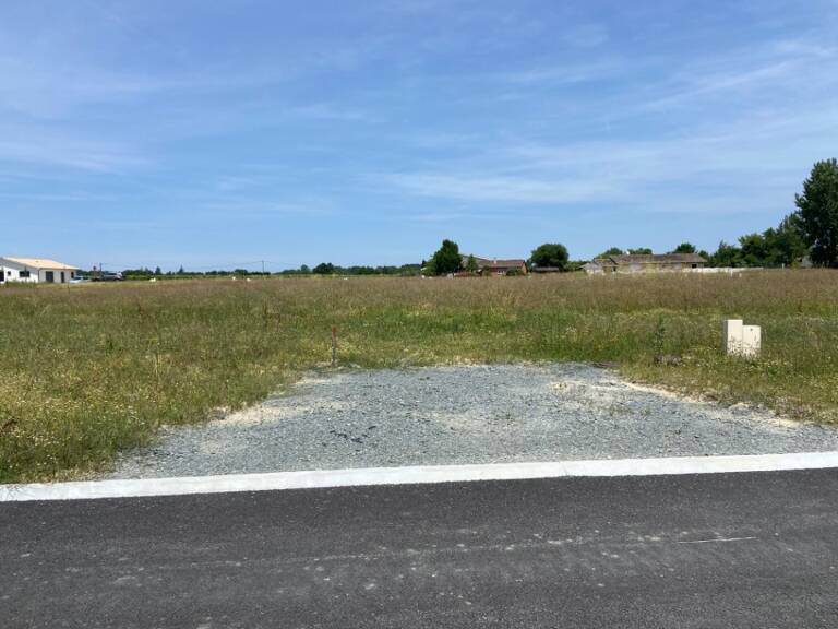Terrain à bâtir à Verdelais (33490) — photo 1