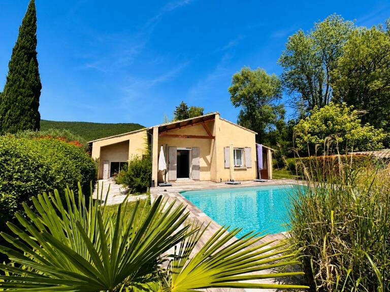 Mirmande, superbe maison d'architecte au coeur d'un écrin de verdure — photo 1