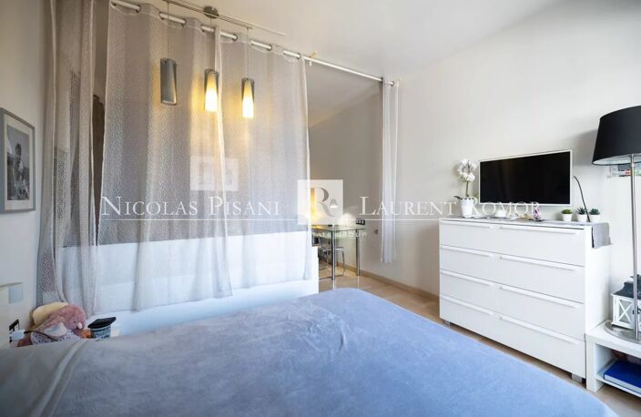 EXCLUSIVITÉ - APPARTEMENT ENTIEREMENT RENOVE – CALME ABSOLU - PR — photo 5