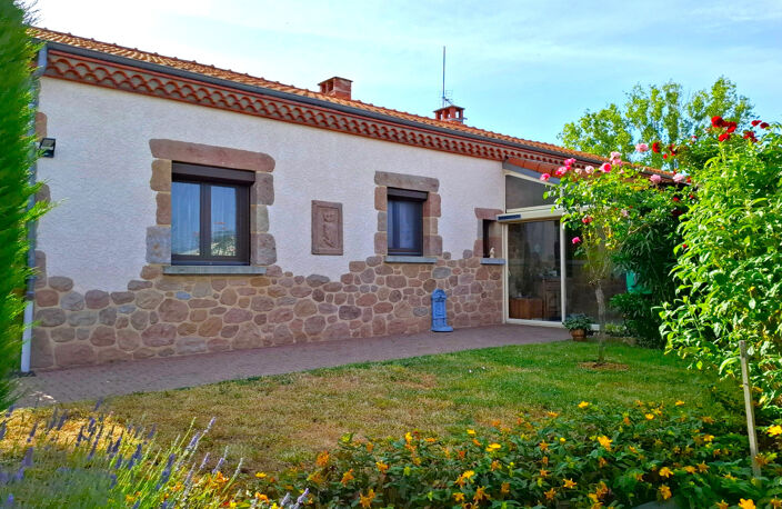 Arvant - Maison de plain pied - 115m2 - 3 chambres - 4500m2 — photo 2