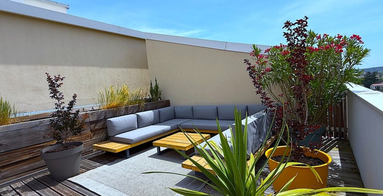 Coup de cœur ! - T4 lumineux avec rooftop privatif et vue panoramique — photo 1