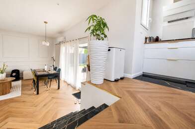 Maison 5 pièces 379000 €