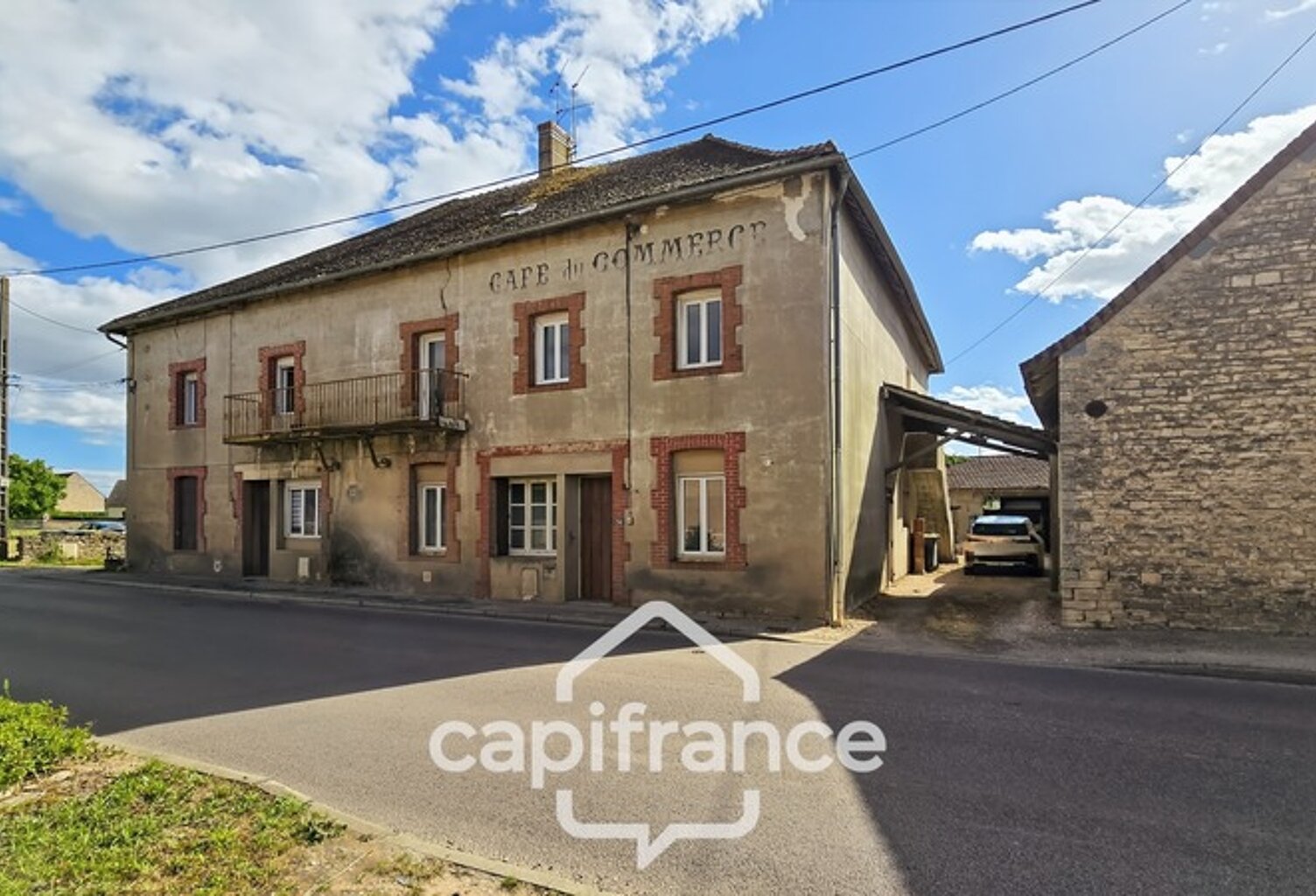 Immeuble à vendre proche de CHALON SUR SAONE (71) — photo 1