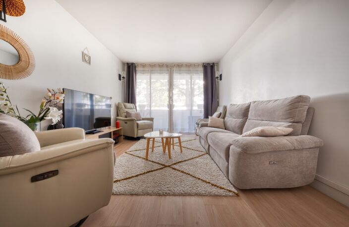 Appartement à vendre 3 pièces LES CLAYES SOUS BOIS (78) — photo 2