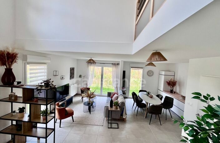 à vendre appartement duplex 100m² rez de jardin 5 pièces SCIEZ (74) parking et cave — photo 3