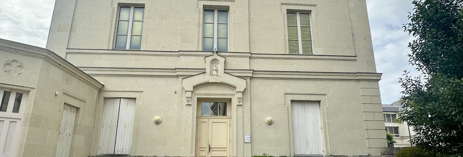 Bureau 1 Pièce 114 m² à louer à Saumur (49400)