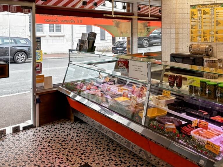 MANSIGNÉ 72 A VENDRE Fonds de commerce BOUCHERIE CHARCUTERIE — photo 1