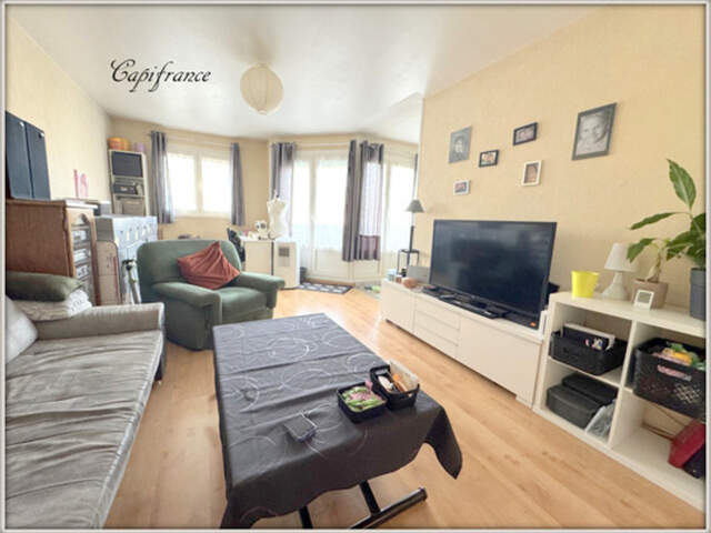 Appartement à vendre 4 pièces 3 chambres + balcon + Box — photo du bien