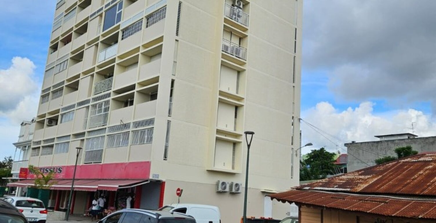 Appartement à vendre 5 pièces POINTE A PITRE (971) — photo 1