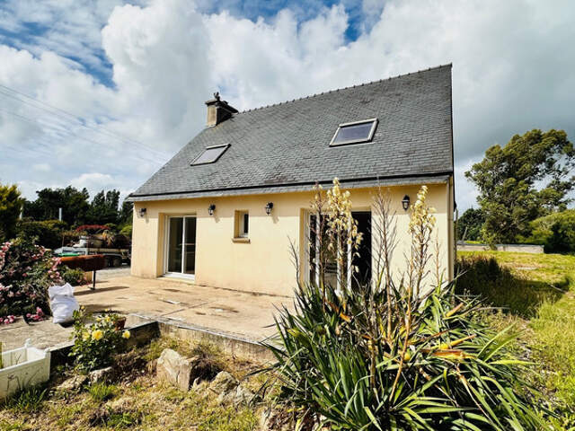Coup de cœur à Crozon : Une vie de famille idéale entre bourg et nature — photo du bien