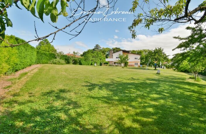 Maison à vendre 8 pièces CHARNAY LES MACON (71) — photo 3