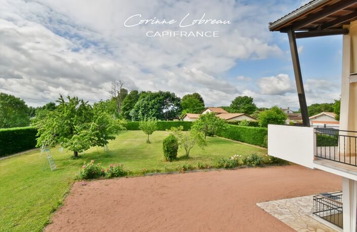 Maison à vendre 8 pièces CHARNAY LES MACON (71) — photo 4