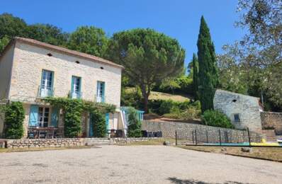 EXCLUSIVITE. AGEN proche du centre, belle demeure en pierres 7 pièces, véranda, piscine, pigeonnier, grand garage sur terrain de 3 951,00 m² — photo du bien