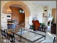 EXCLUSIVITE. AGEN proche du centre, belle demeure en pierres 7 pièces, véranda, piscine, pigeonnier, grand garage sur terrain de 3 951,00 m² — photo 3