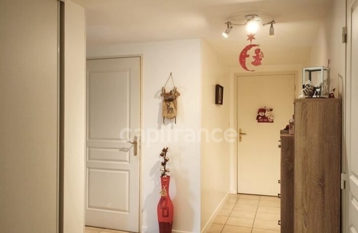 Appartement T4 de 84 m² double terrasse, garage et cave — photo 5