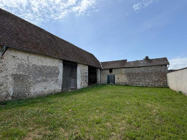 ST LUBIN DE LA HAYE (28) - Grange à aménager - 120m² — photo du bien