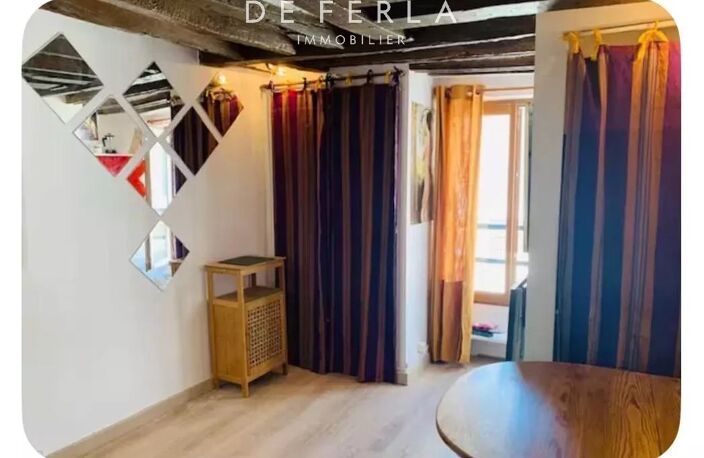 STUDIO – PARIS VI – À DEUX PAS  DE NOTRE-DAME — photo 3