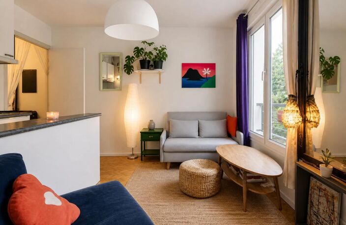 STUDIO DANS IMMEUBLE RECENT EN PLEIN CENTRE DES LILAS - 27,61 M2 — photo 2