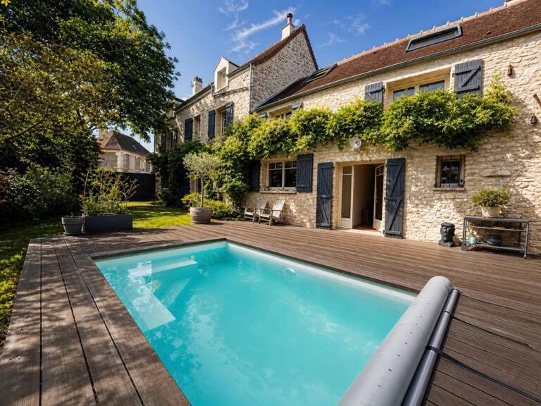 Maison de 7 pièces de 240 m² — photo 1