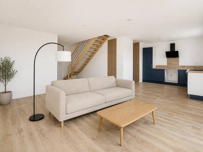 Maison de 4 pièces de 100 m² à Ambarès-et-Lagrave — photo 1