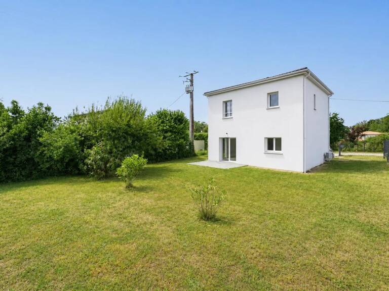 Maison de 4 pièces de 100 m² à Ambarès-et-Lagrave — photo 1