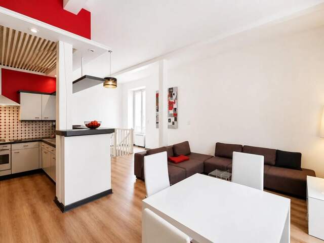 Appartement -Rénové - Quartier Thermal -Vichy- Immeuble Rénové — photo du bien