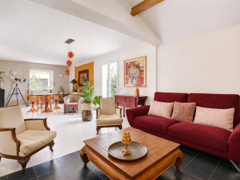 Maison de 4 pièces de 112 m² à Décines-Charpieu — photo 1