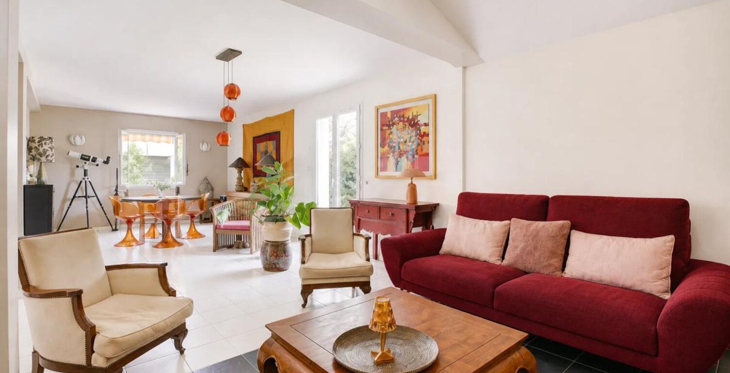 Maison de 4 pièces de 112 m² à Décines-Charpieu — photo 1