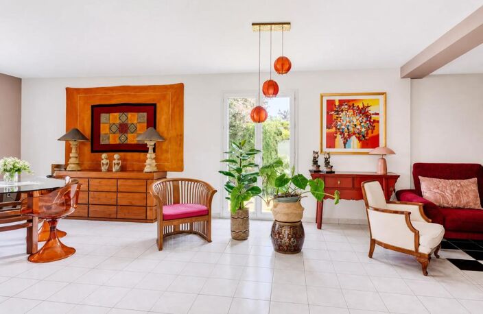 Maison de 4 pièces de 112 m² à Décines-Charpieu — photo 3
