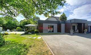 Maison 6 Pièces 243 m² à vendre à Lubersac (19210)